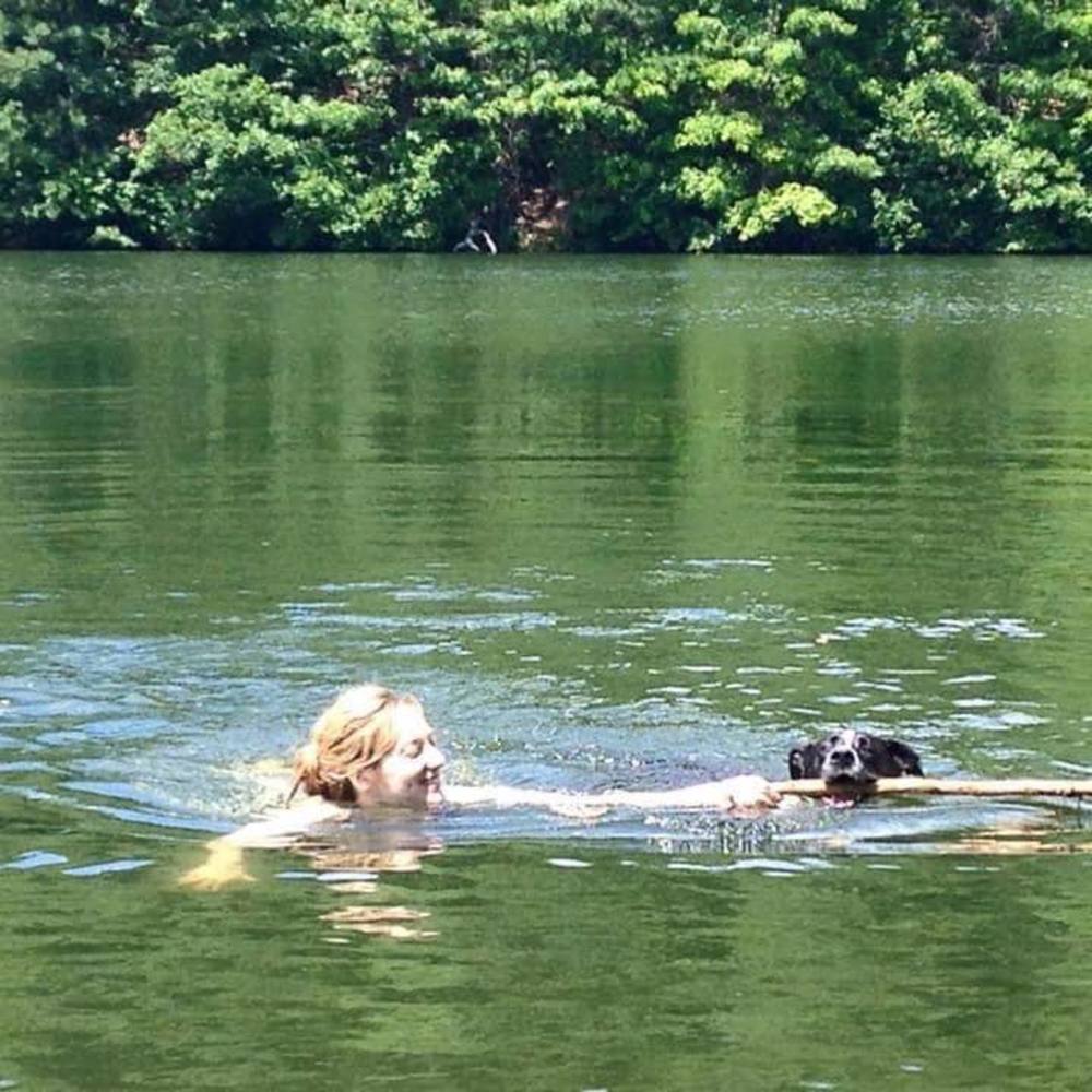 Meet your Posher, Gabriela